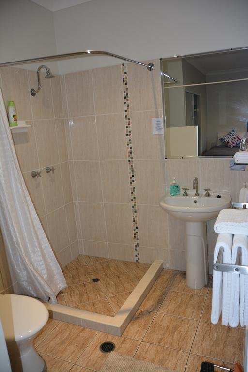 Beachhouse Bed And Breakfast Redcliffe Zimmer foto